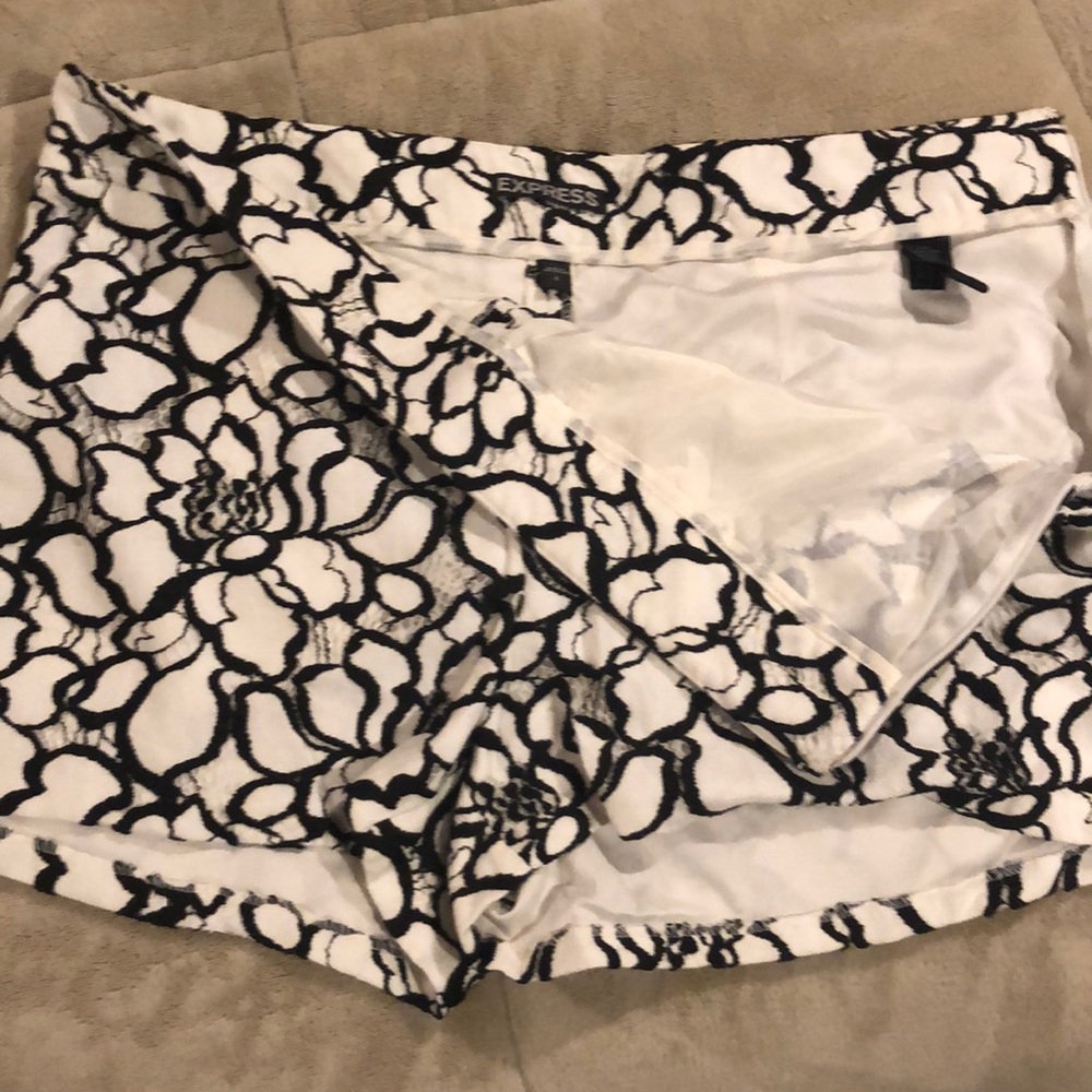 Express black and cream lace shorts